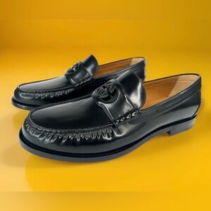 Gucci Shiny Black Leather Loafers